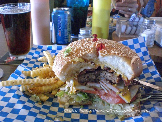 Bluebird Inn – Dinner Plate Sized Hamburger – Bickleton, WA