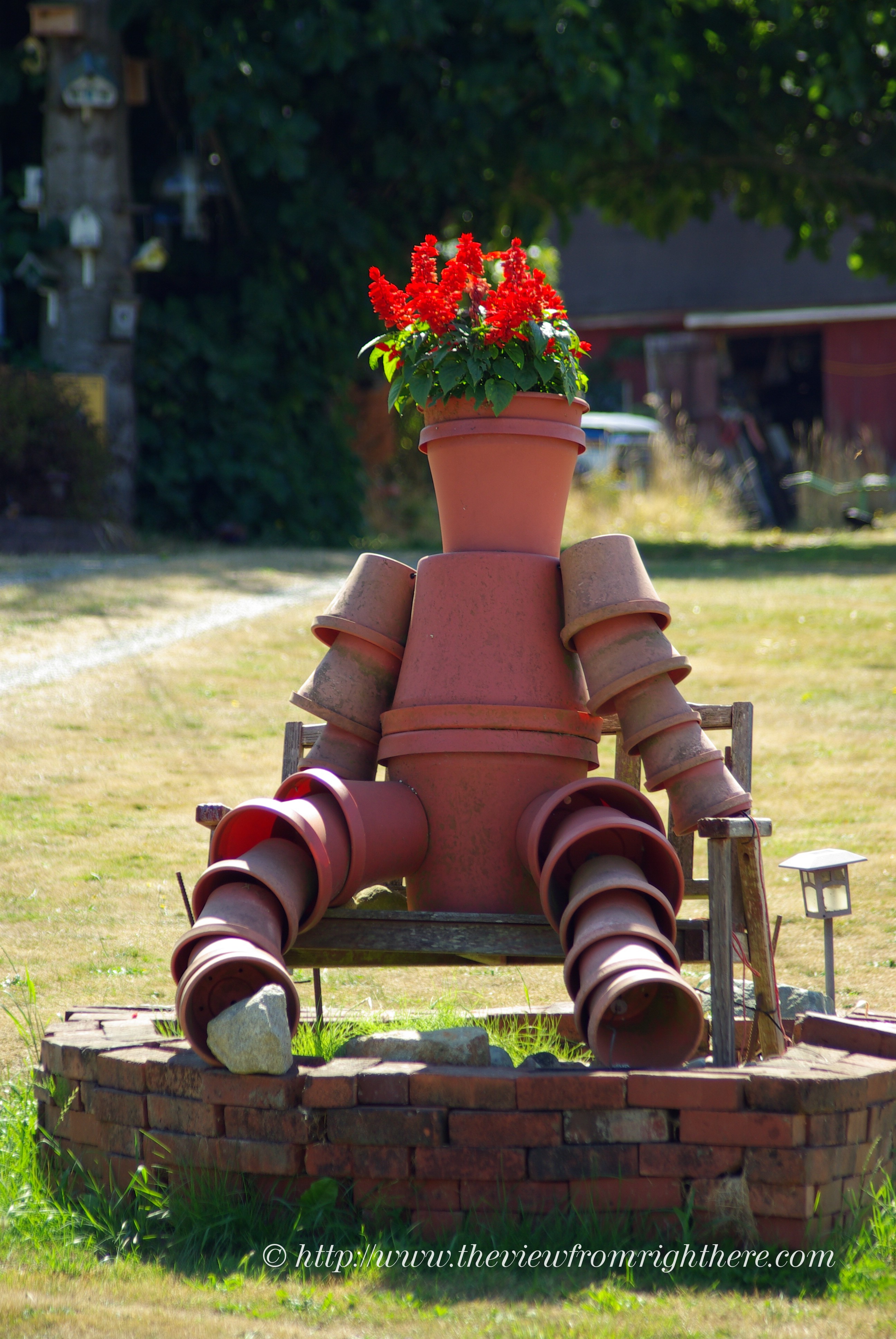 Flowerpot Person – Yard Art on Vashon Island