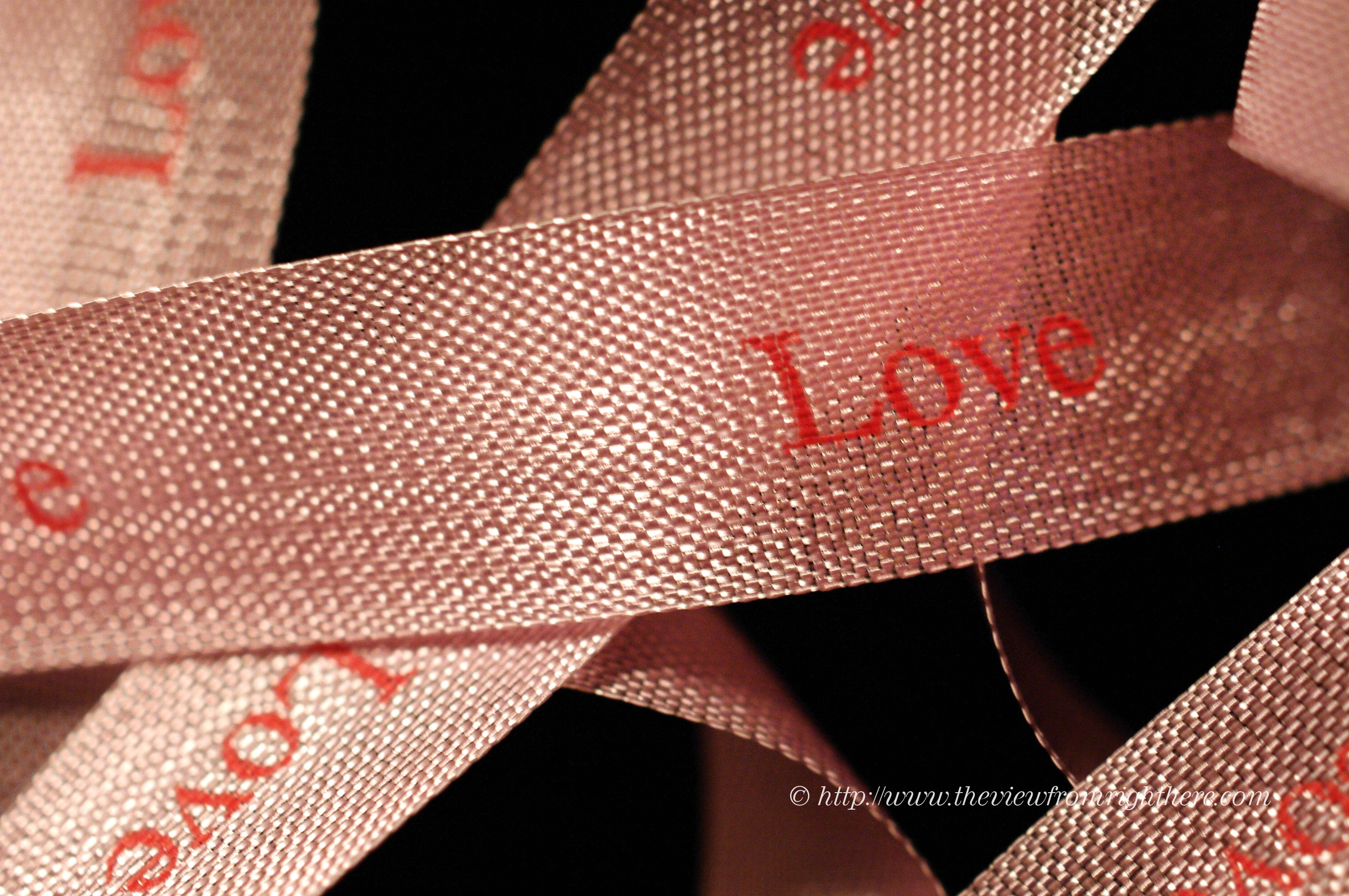 Valentine’s Day – Wrapping Gifts With Love!