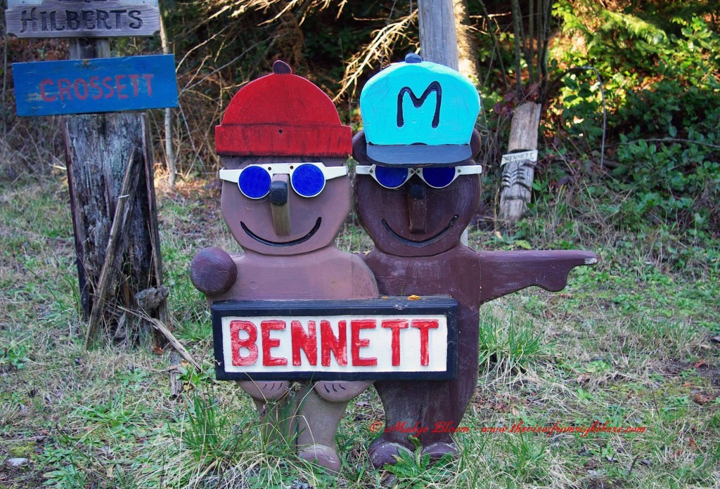 Primitive Art Sign Pointing to the Bennett Place