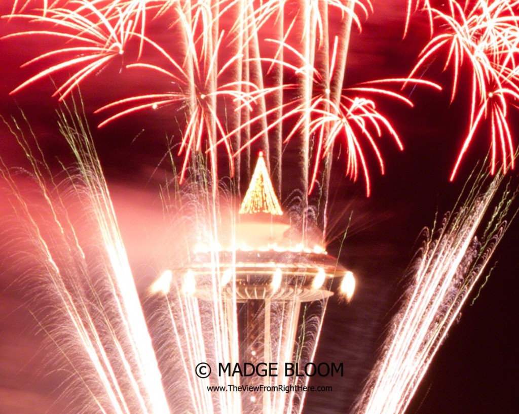 New Years Space Needle 2012 - Red Star Burst